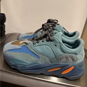 adidas Yeezy Boost 700
Faded Azure